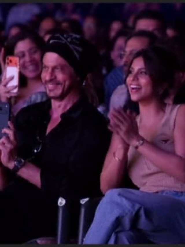 12 साल के अबराम की स्कूल में परफॉर्मेंस, शाहरुख ने किया रिकॉर्ड, सुहाना ने बजाई तालियां