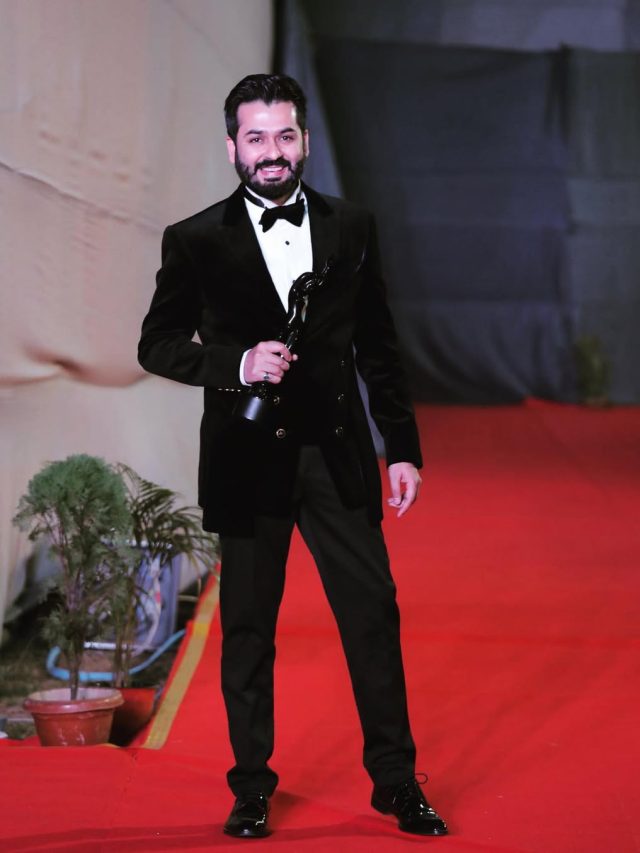 'धुरंधर' ने बॉक्स ऑफिस पर उड़ाया गर्दा, सक्सेस एन्जॉय कर रहे डायरेक्टर? एक्टर ने किया खुलासा