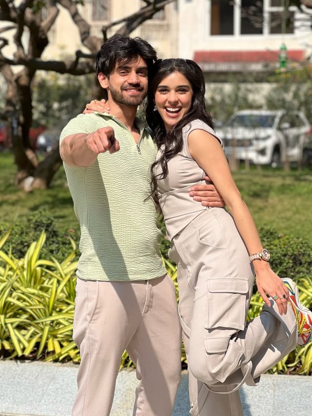 'बिग बॉस' फेम कपल की हुई सगाई? एक्ट्रेस की मां ने तोड़ी चुप्पी, बोलीं- मुझसे तो पूछो...