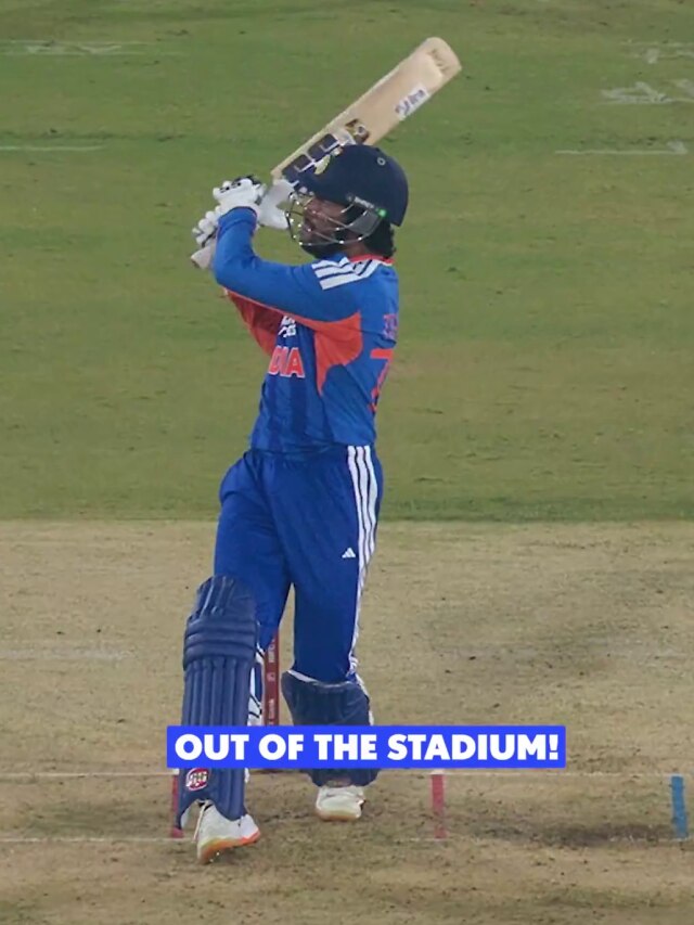 त‍िलक वर्मा ने कटक में मारा ऐसा SIX, स्टेड‍ियम पार गई गेंद... बनाया ये कीर्त‍िमान