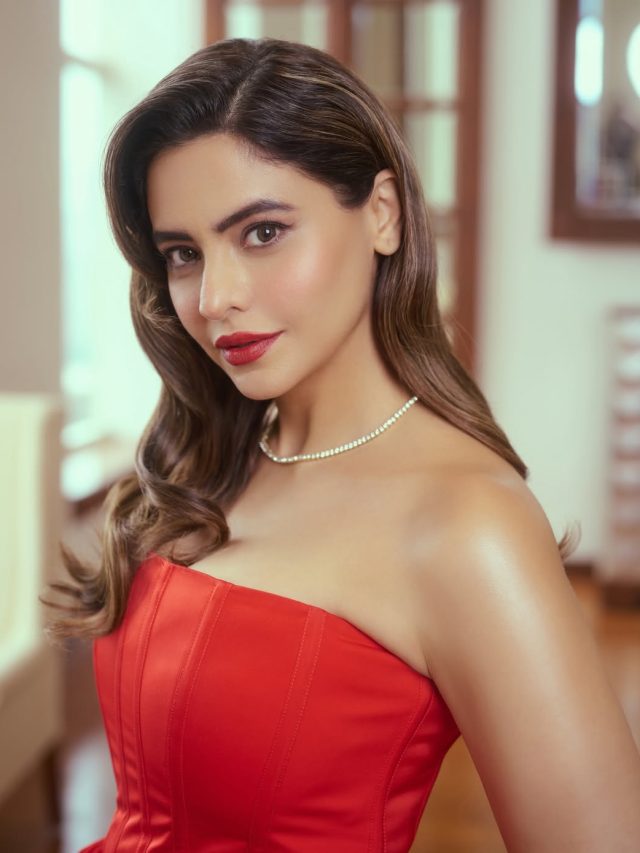 डिप्रेशन में बीते 2 साल, हिम्मत हार चुकी थी एक्ट्रेस, बुरे वक्त को याद कर हुई इमोशनल