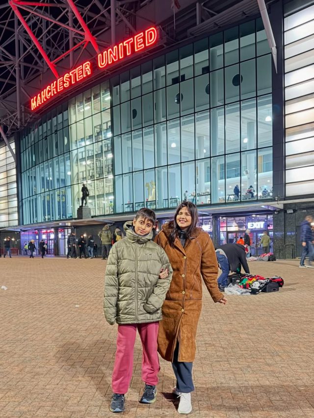 43 की उम्र-1 बेटे की मां, दो तलाक के बाद भी नहीं टूटी एक्ट्रेस, इंग्लैंड में कर रही चिल