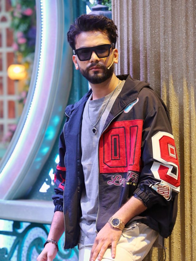 'लगा प्लेन क्रैश हो गया, कूदने वाला था', हादसे में बची एल्विश की जान, सुनकर चौंकीं जन्नत