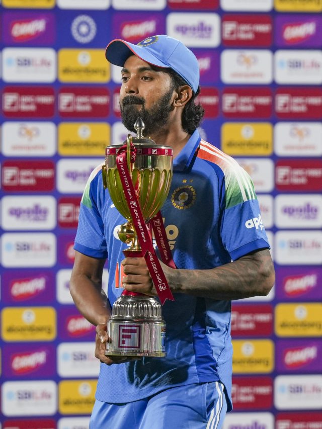 कप्तान राहुल ने जीता दिल... सीरीज जीत के बाद इन्हें थमाई ट्रॉफी, VIDEO