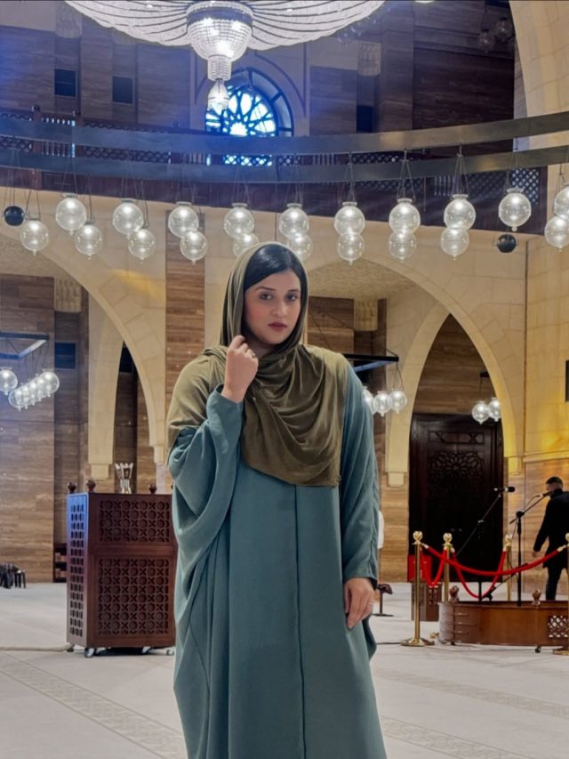 ह‍िजाब पहनकर मस्ज‍िद में दिखीं प्र‍ियंका चोपड़ा की कजिन, फैन्स को हुई हैरानी