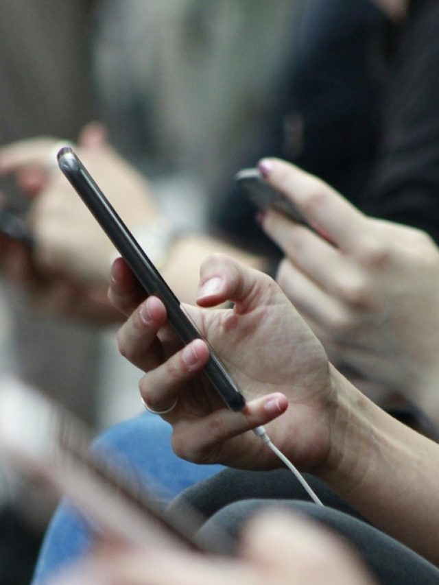 Jio, Airtel और Vi के ये हैं सबसे सस्ते एनुअल रिचार्ज, मिलेंगे ये बेनेफिट्स