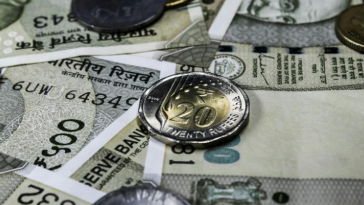 भारत के 100 रुपये रूस में जाकर कितने हो जाते हैं?