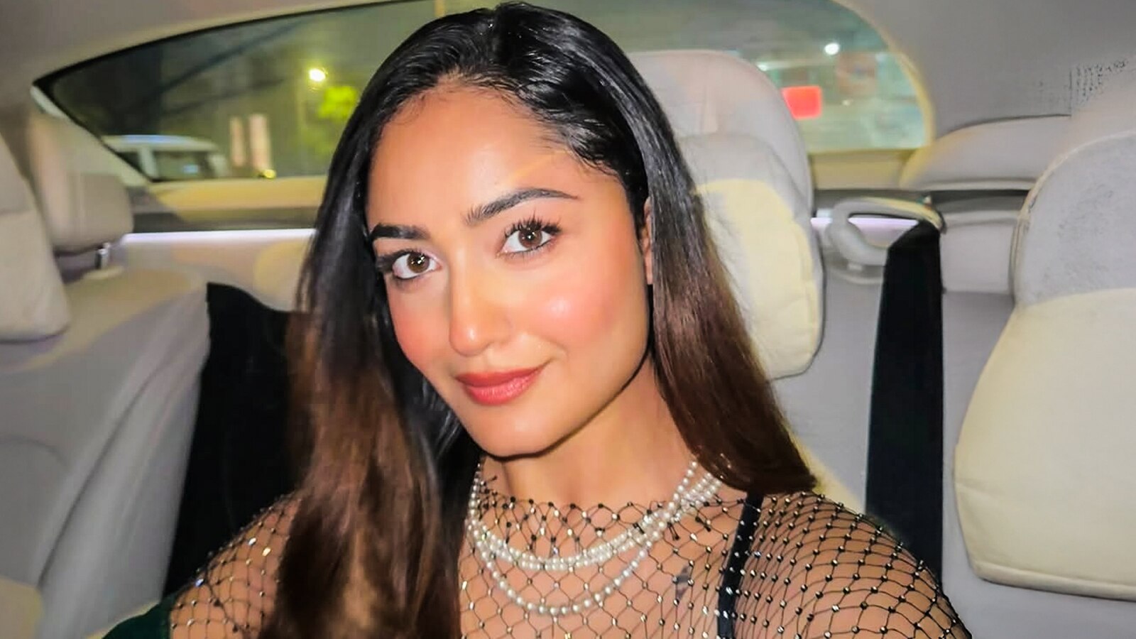 'गलत तरीके से छुआ, फोटो के बहाने की गंदी हरकत', कपिल शर्मा की हीरोइन का खुलासा