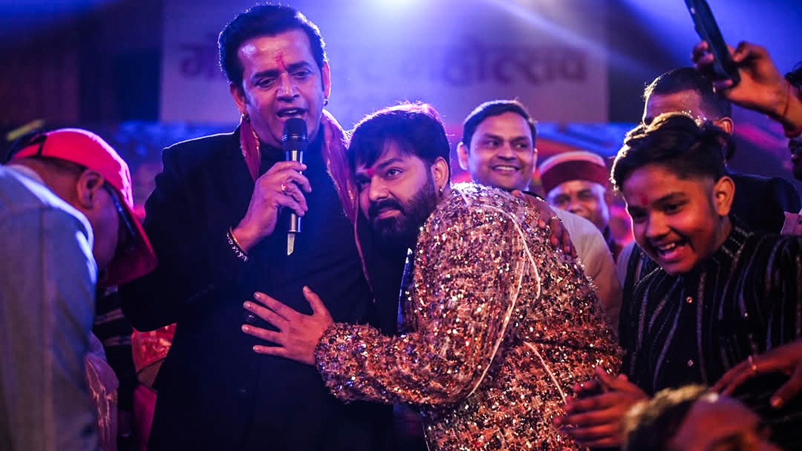 पवन सिंह संग रवि किशन ने लगाए ठुमके, इवेंट में उड़ाया गर्दा, खेसारी की खिंचाई की