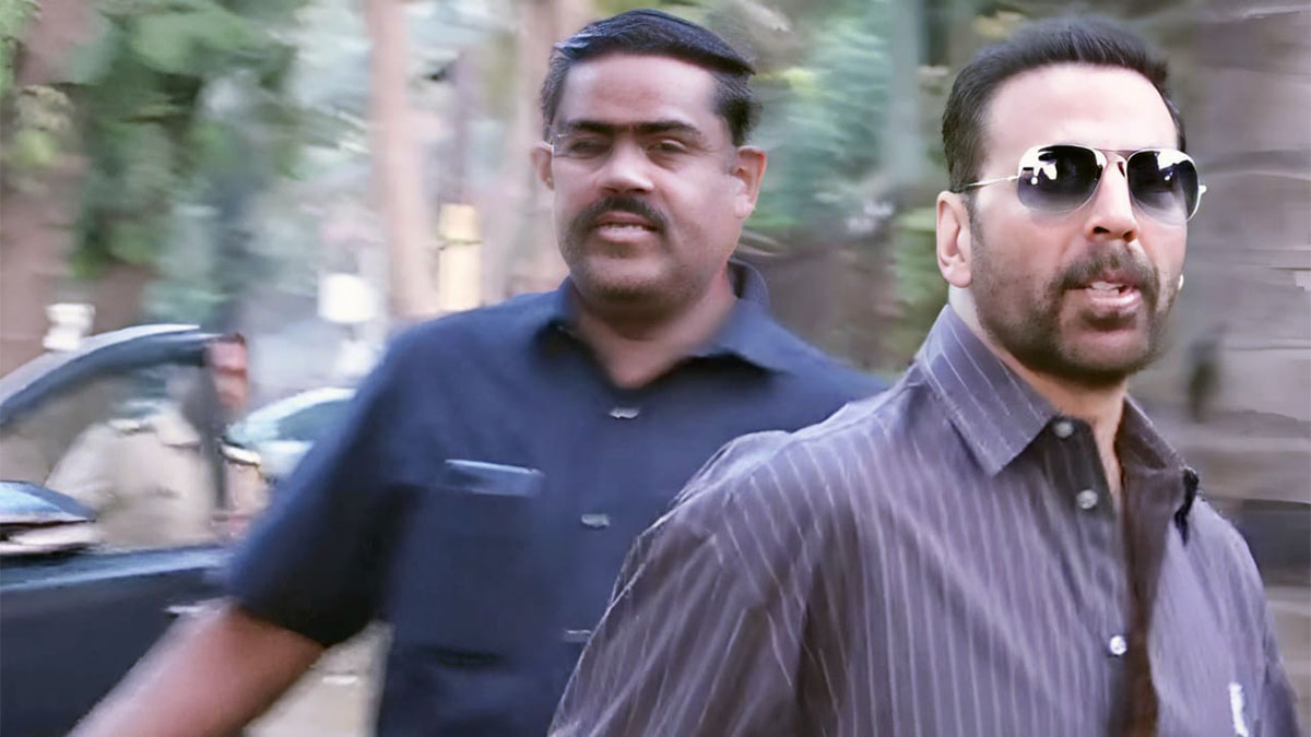 'पापा कर्ज में हैं', बच्ची ने अक्षय से मांगी मदद, छुए पैर, एक्टर ने दिखाई दरियादिली