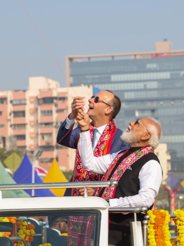 पीएम मोदी ने जर्मन चांसलर के साथ उड़ाई पतंग, देखें वीडियो