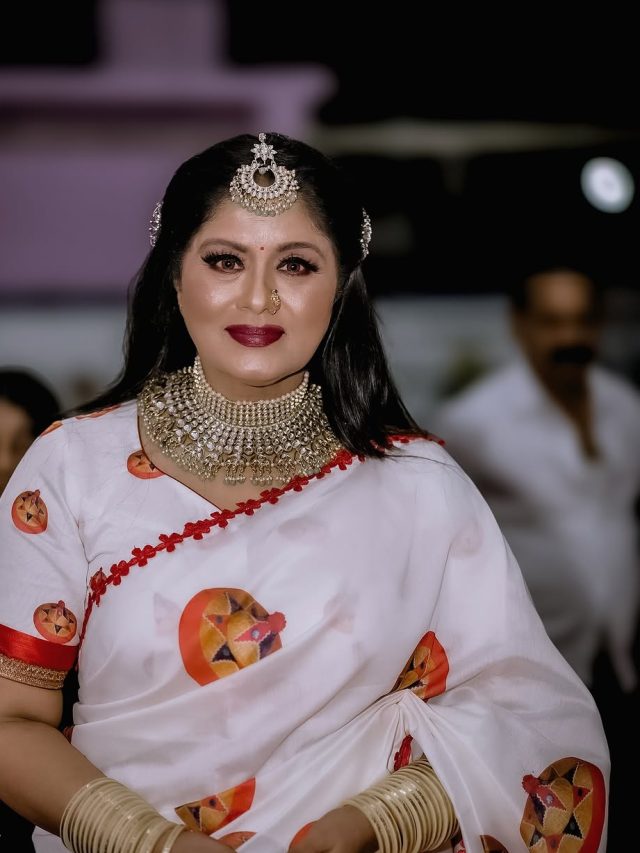 माता के जागरण में एक्ट्रेस पर आई 'देवी' या किया ड्रामा? ट्रोल्स पर भड़कीं- मेरे कनेक्शन...