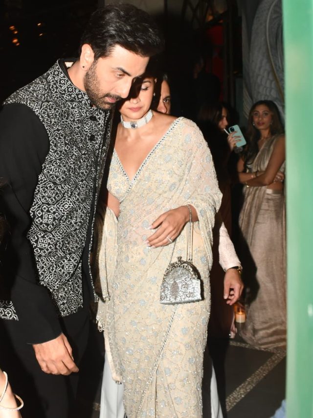 आल‍िया को कार में छोड़कर इवेंट में पहुंचे रणबीर, यूजर्स बोले- यही है रिश्ते का सच?