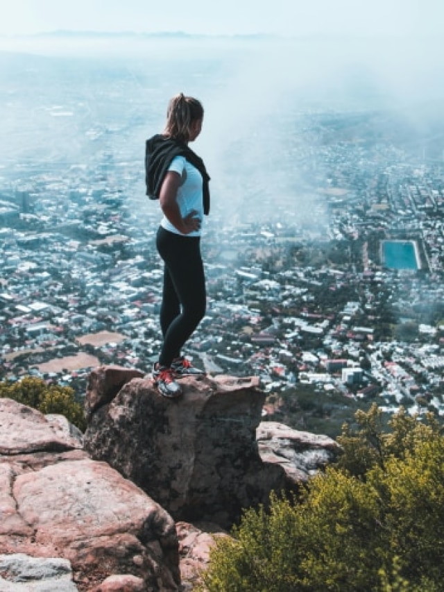 कौनसा वो देश है, जिसकी 3-3 राजधानी है?