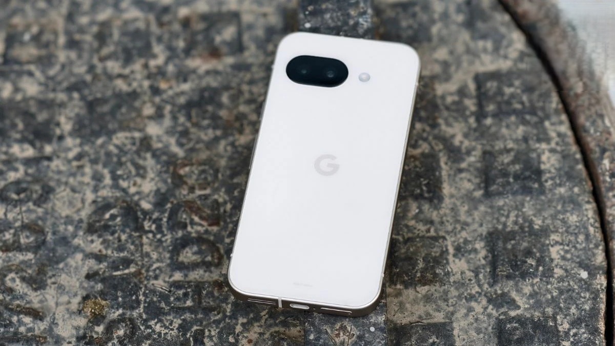 7000 रुपये में घर लाएं 50 हजार वाला फोन, इतने हजार का है डिस्काउंट