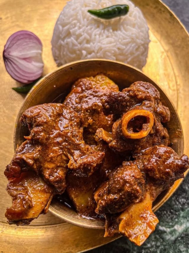 গোটা মশলা দিয়ে এভাবে রাঁধুন মাটন কষা, নতুন রেসিপি