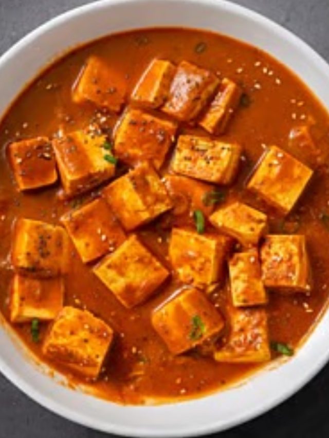 বাড়িতেই বানিয়ে নিন চিলি পনির, রইল সেরা রেসিপি