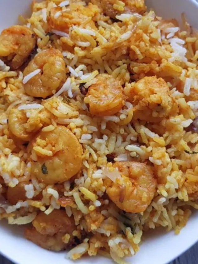 সকলের মন জয় করে নেবে চিংড়ির সুস্বাদু পোলাও, রাঁধবেন কী ভাবে?