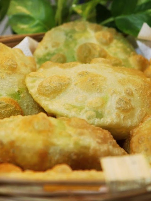 মটরশুঁটির কচুরি টেস্টি হবেই, এভাবে বানালে পুর বেরোবে না