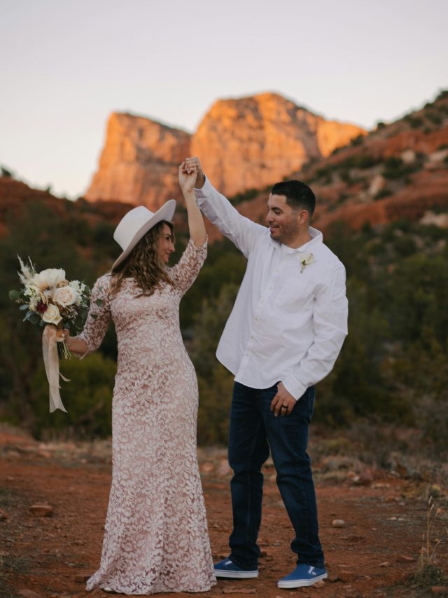 क्या अमेरिका में शादियों में भी 1000–1500 लोग आते हैं?