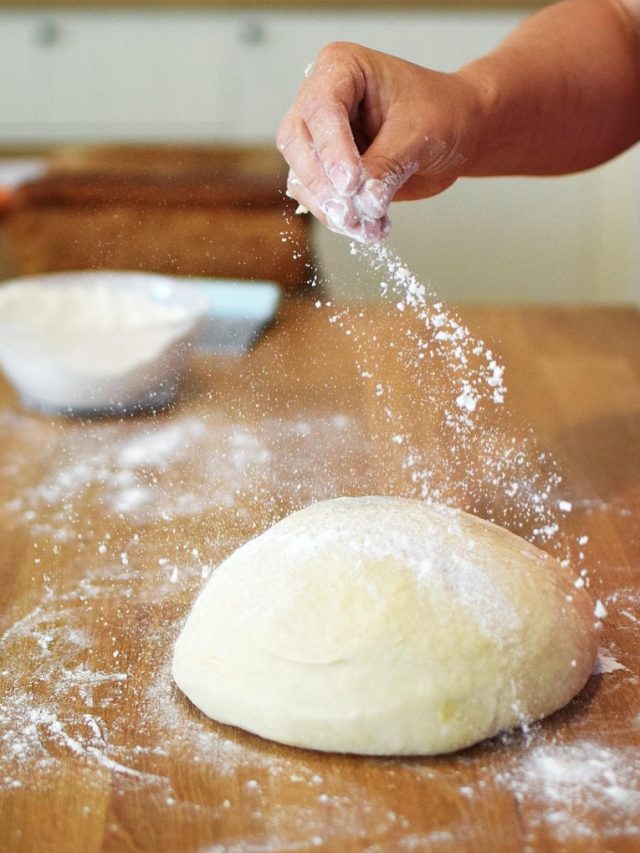 এত ঘণ্টার বেশি আটা মাখা ফ্রিজে রাখলেই বিষ,বিপদ ডেকে আনছেন