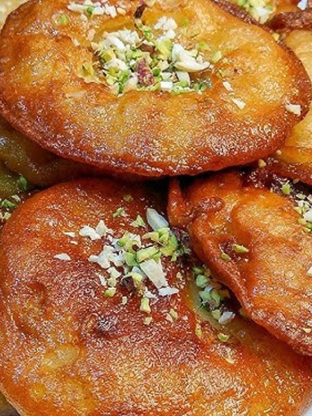 ছানা দিয়ে বানিয়ে ফেলুন নরম তুলতুলে মালপোয়া, এক কামড়েই গলে যাবে