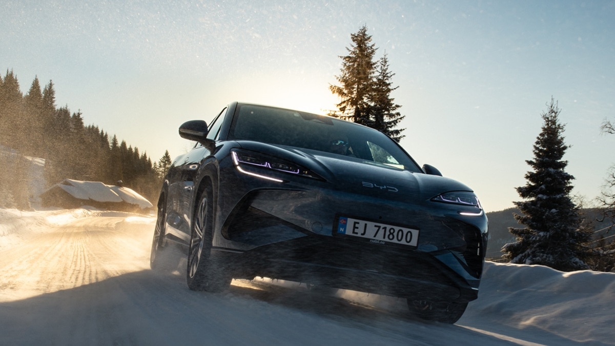 1000Km रेंज, 9 मिनट में 97% चार्ज... BYD ला रही है गजब की EV