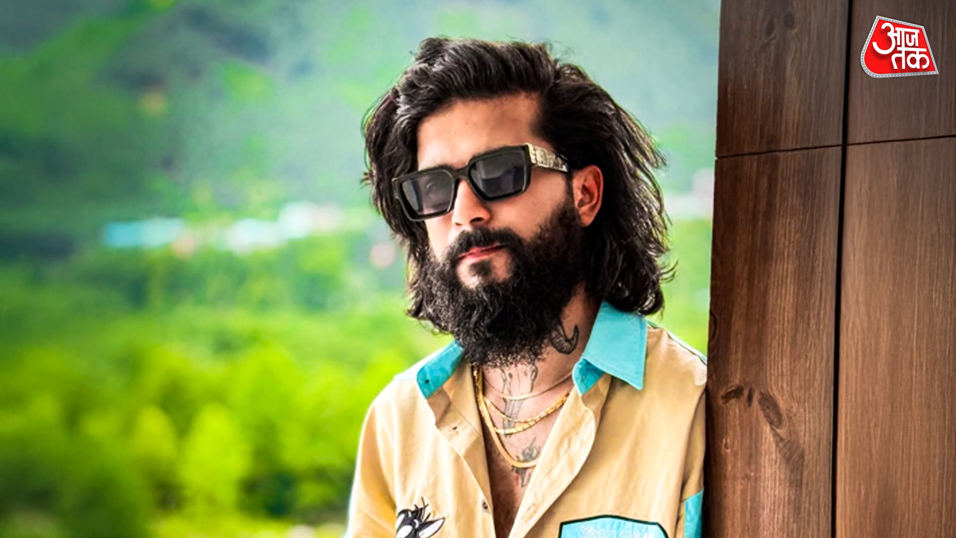 30Cr नेटवर्थ-17M फैंडम, कौन हैं अनुराग डोबाल? सलमान को दिखाया था टशन