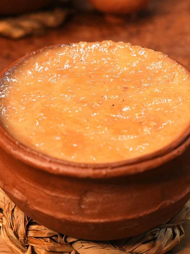 স্বাদে অমৃত, কলকাতার  সেরা মিষ্টি দই পাওয়া যায় এই দোকানে