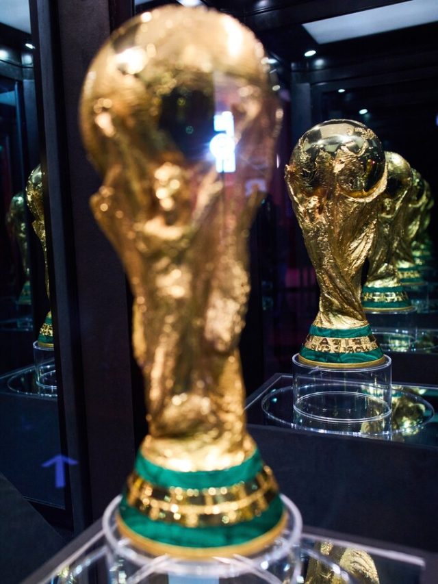 फुटबॉल वर्ल्ड कप की ट‍िकट बिक्री का  ऐलान, लेक‍िन क्यों हो रहा है बवाल?