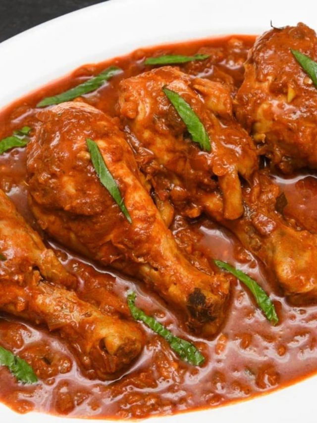 চিকেন বাড়াচ্ছে ক্যান্সারের ঝুঁকি, সপ্তাহে কতটা খেলে সুস্থ থাকবেন?