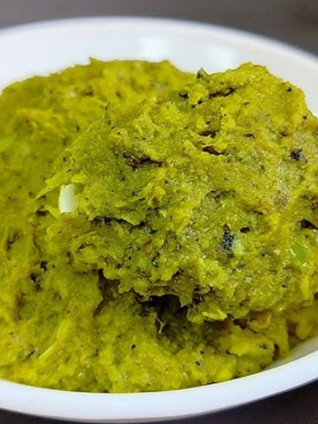 কাঁচকলার খোসা ভর্তা দিয়েই উঠবে এক থালা ভাত, এইভাবে বেটে দেখুন