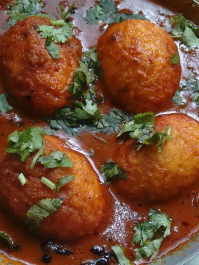 এভাবে ভাজুন ডিম,কারির স্বাদ বাড়বে কয়েকগুণ