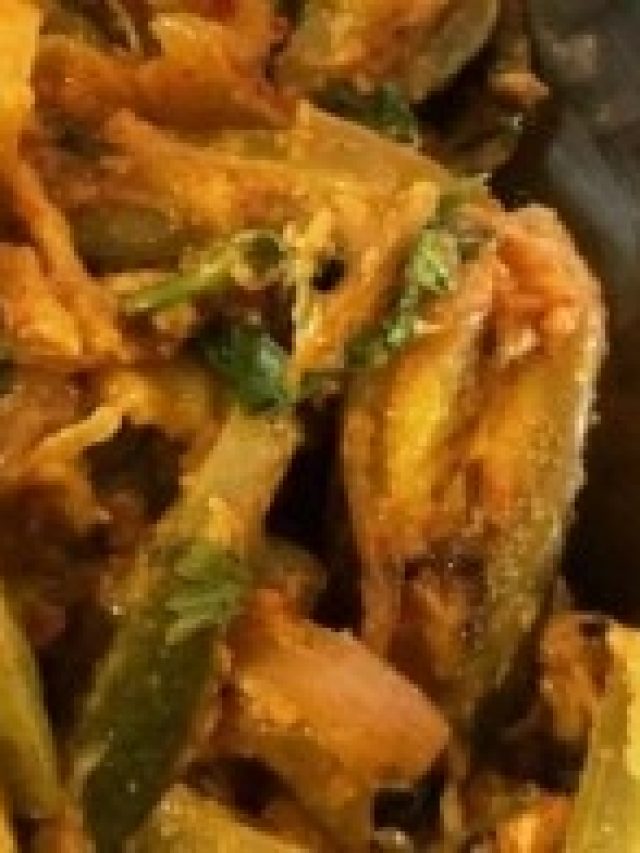 কাঁচা আম দিয়ে বানান পটলের চচ্চড়ি, দারুণ টেস্টি