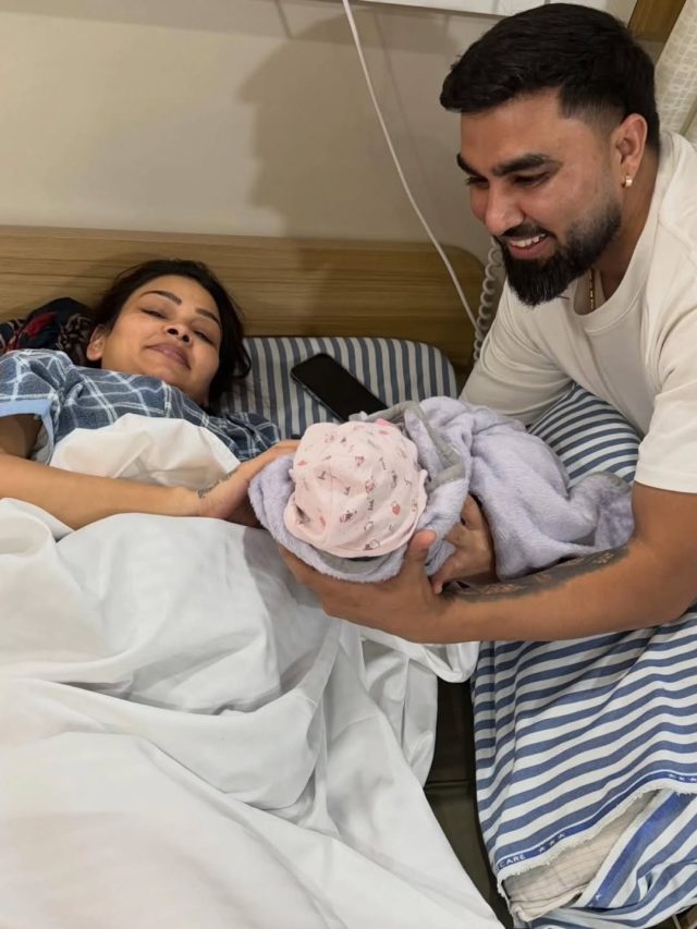 5वीं बार पिता बना यूट्यूबर, पहली पत्नी ने दिया बेटी को जन्म, घर में छाईं खुशियां