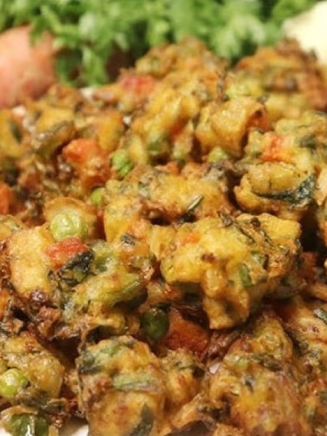 নিমপাতার বড়া খেয়েছেন? দুর্দান্ত টেস্ট, রইল রেসিপি