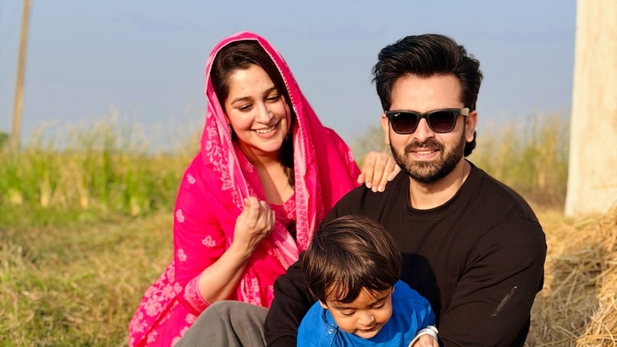 'देखो चांद आया', ईद के मौके पर शोएब-दीपिका ने मनाया जश्न, किया Kiss