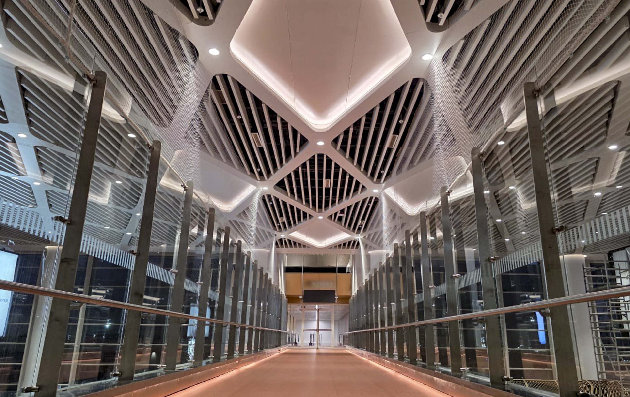 जेवर एयरपोर्ट देखकर आप भी कहेंगे वाह! 15 तस्वीरों में जानें खासियत