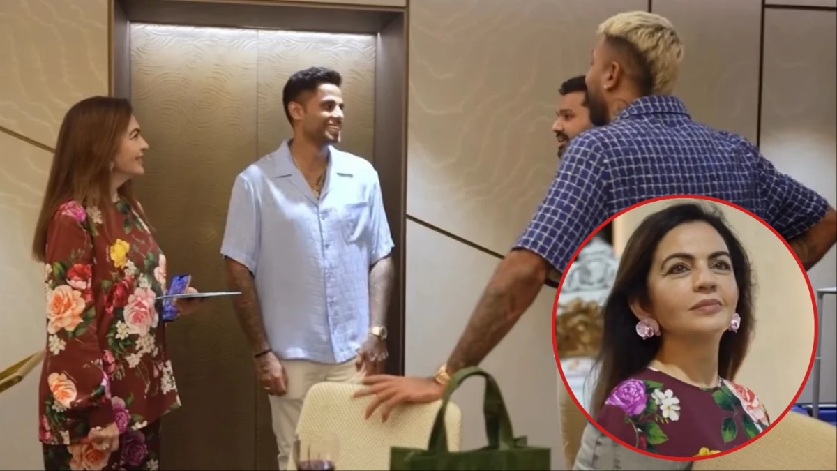 पिंक डायमंड इयररिंग्स पहन चमकीं नीता अंबानी, IPL के बीच पार्टी में दिखा रॉयल लुक