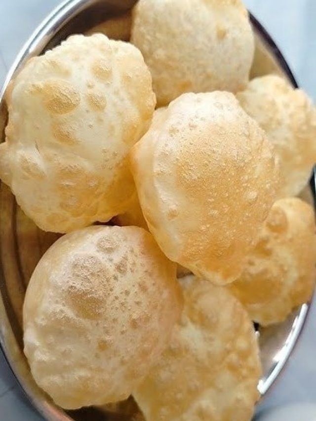এভাবে বানান আলুর ফুলকো লুচি, খেলে মন ভরে যাবে