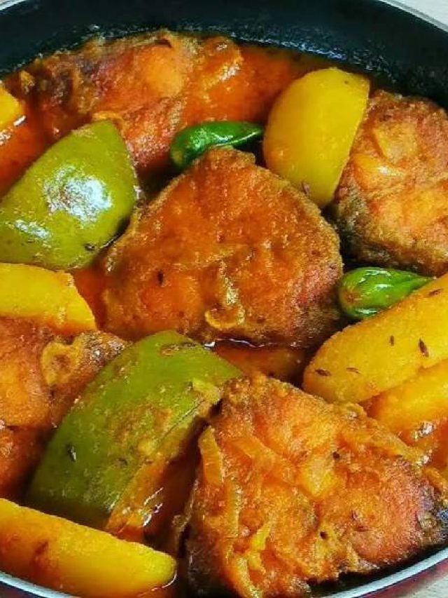 গরমে কাঁচা আম দিয়ে মাছের ঝোল,ভাত দিয়ে দারুণ লাগে