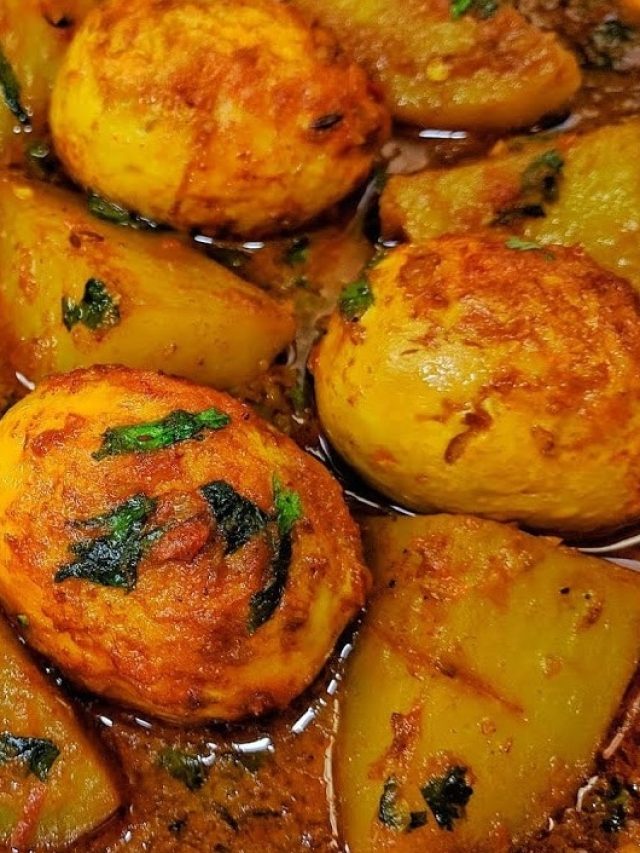 ডিমের ঝোলে দিন এই সিক্রেট মশলা, স্বাদ হবে দ্বিগুণ