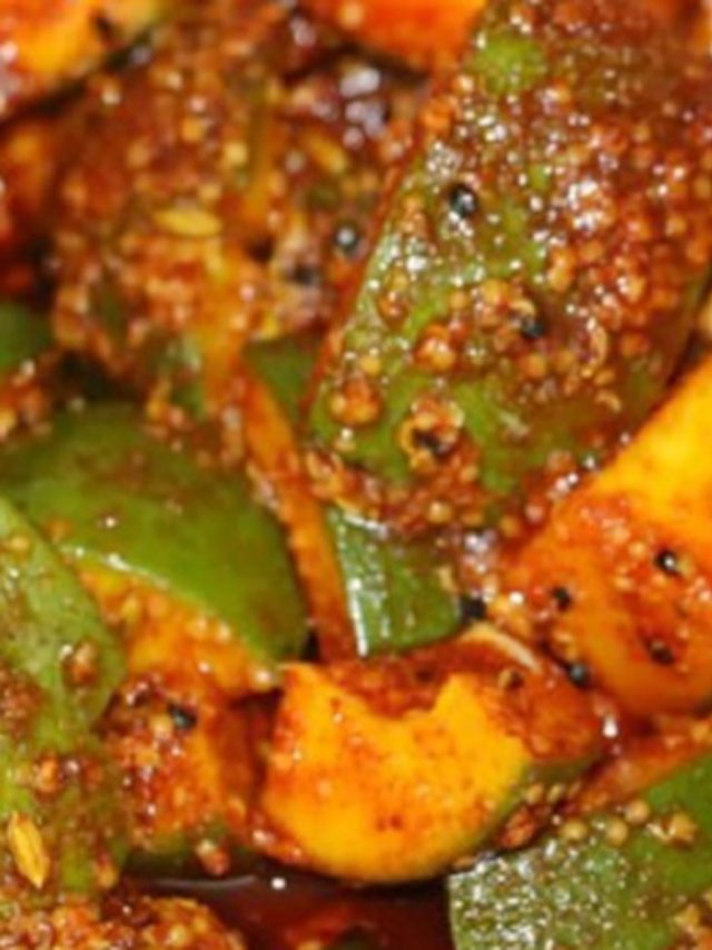 রোদে দেওয়ার ঝামেলা নেই,  কুকারেই বানান কাঁচা আমের টেস্টি  আচার