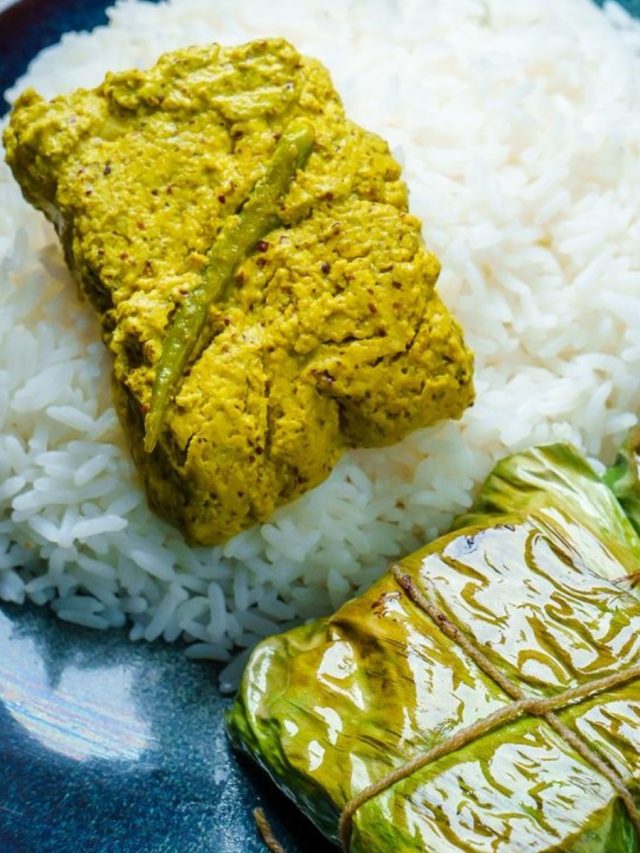 পয়লা বৈশাখের থালিতে হোক ভেটকি পাতুরি, এভাবে বানালে পুরো বিয়েবাড়ির স্বাদ
