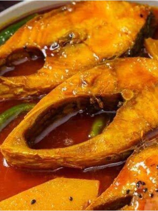 বর্ষায় স্বাদ বদলাতে বানাতে পারেন ইলিশের টক, শরীর-মন মাতিয়ে দেবে