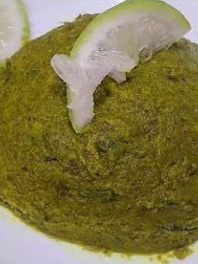 এভাবে বানান কাঁচকলার খোসা ভর্তা, দুপুরে একথালা ভাত নিমেষে শেষ