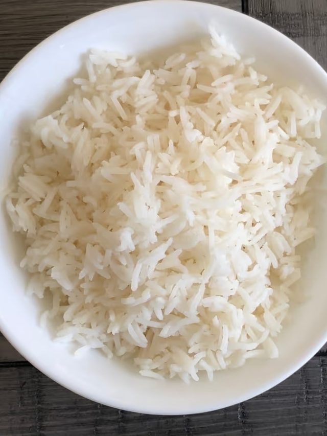 রোজ তিন বেলা ভাত খেলে কী হবে? জানুন