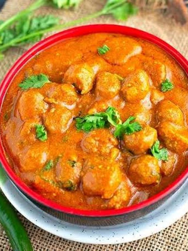 পেঁয়াজ-রসুনের ছাড়া সয়া-আলুর তরকারি; আঙুল চেটে খাবেন