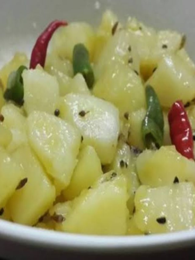 পরোটার সঙ্গে টেস্টি, সাদা আলুর তরকারি বানাবেন কীভাবে?