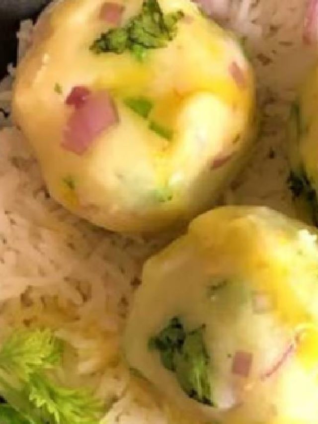 লেবু কাঁচা লঙ্কা দিয়ে আলুভাতে মাখুন এভাবে, আঙুল চাটবেন